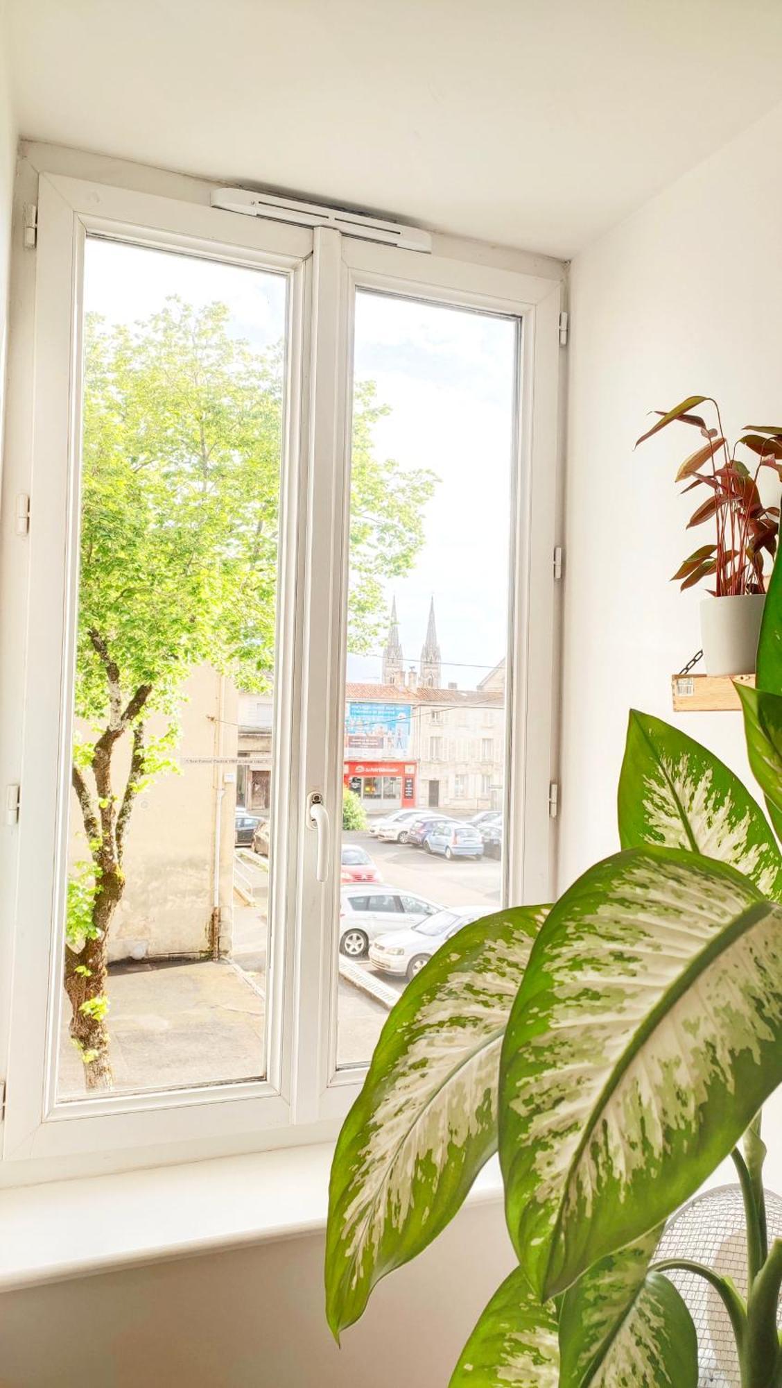 Votre Escale - Magellan Cinema Apartment Niort Bagian luar foto